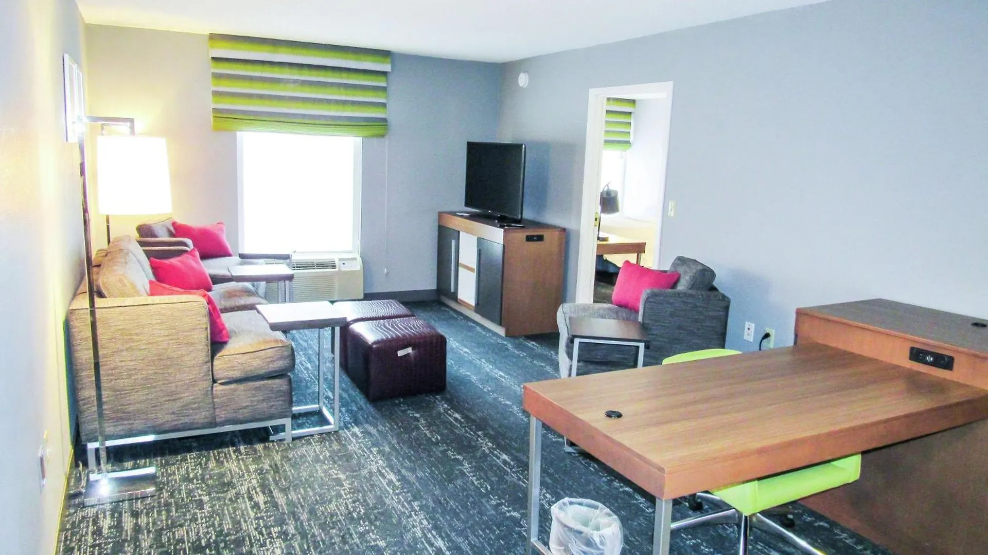 Hampton Inn & Suites Newtown Yardley 3*,