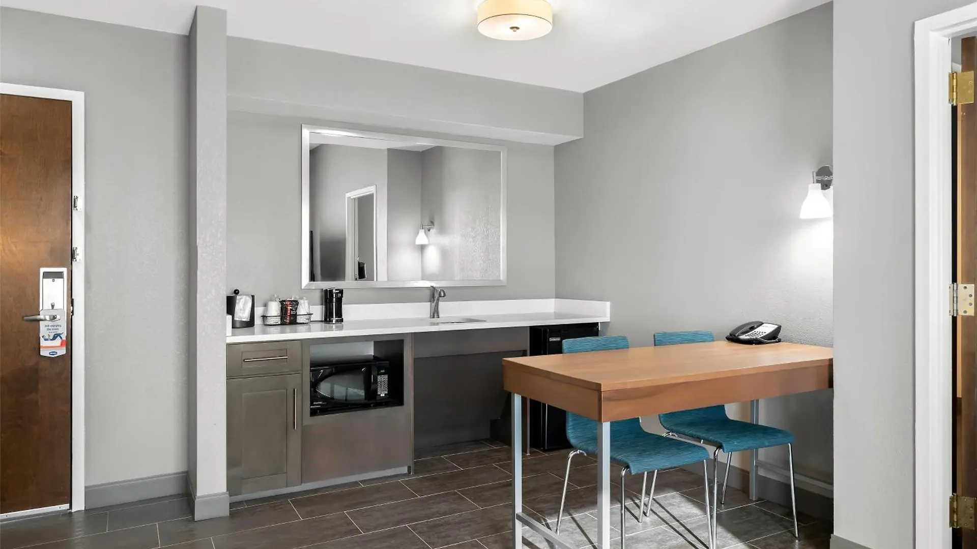Hampton Inn & Suites Newtown Yardley 3*,  United States