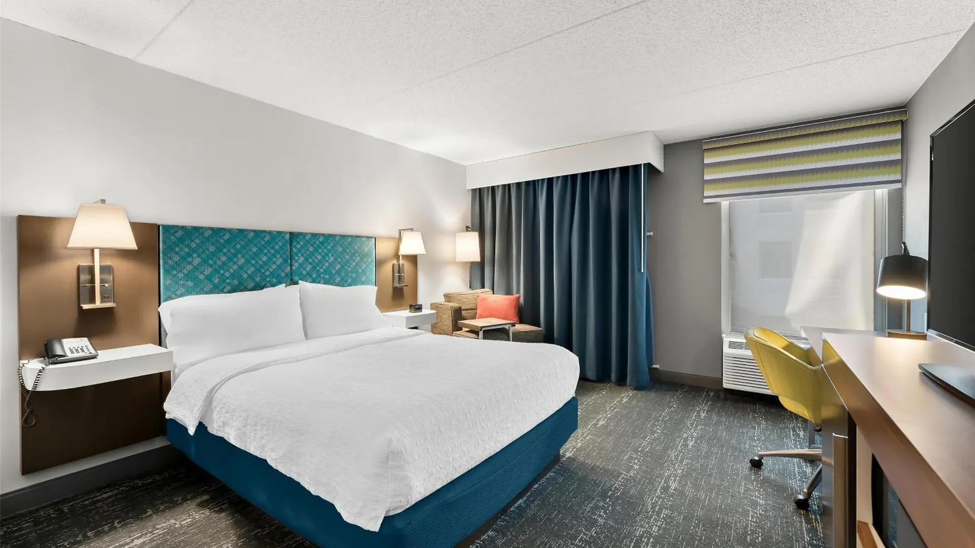 Hampton Inn & Suites Newtown Yardley 3*,  United States