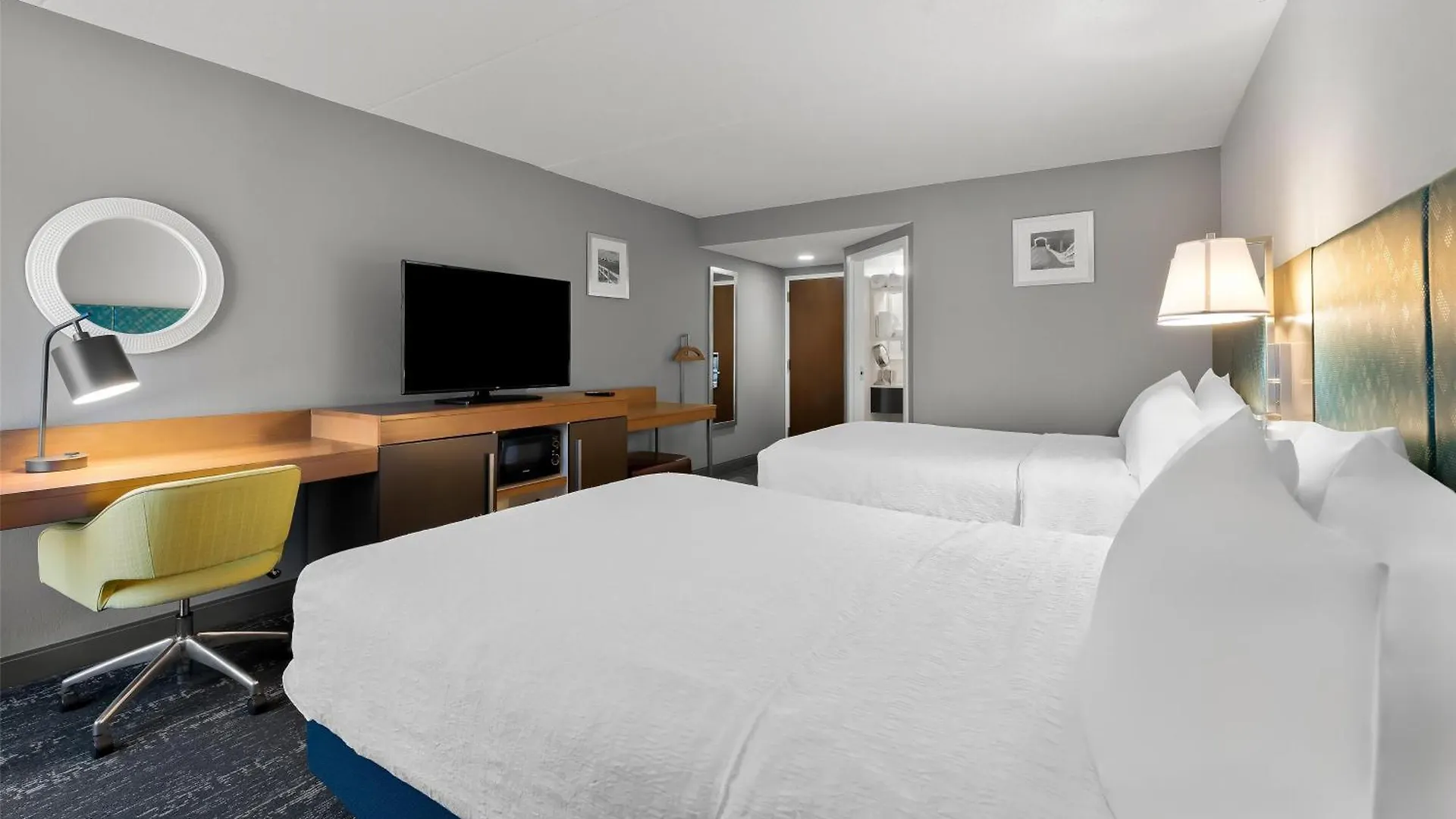 Hampton Inn & Suites Newtown Yardley