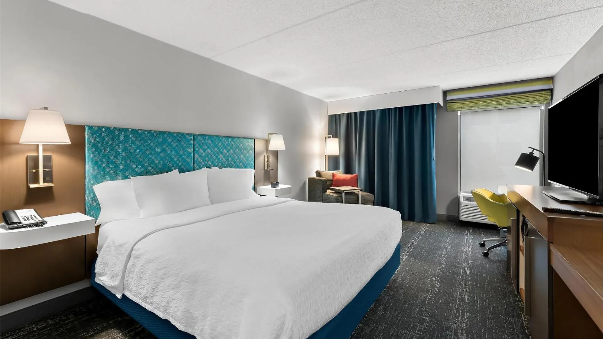 Hampton Inn & Suites Newtown Yardley