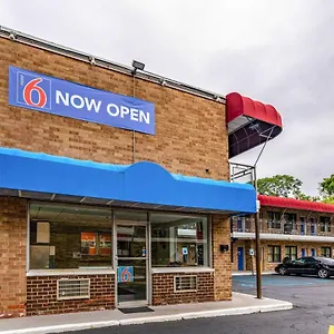 2* Hotel 6-elmsford, Ny - White Plains